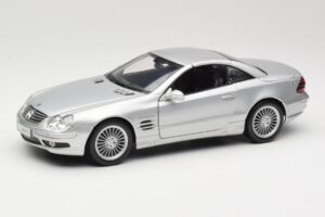 Mercedes SL55 AMG R230 Argent Maisto 1:18 36894 Métal