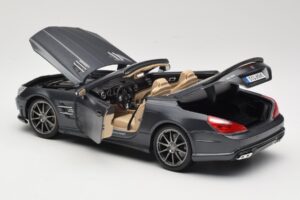 Mercedes SL65 AMG Black Series R230 Matte Black Maisto 1:18 36198 Métal — image 5 sur 8