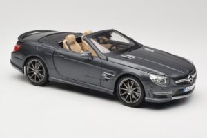 Mercedes SL65 AMG Black Series R230 Matte Black Maisto 1:18 36198 Métal — image 6 sur 8