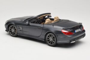 Mercedes SL65 AMG Black Series R230 Matte Black Maisto 1:18 36198 Métal — image 7 sur 8