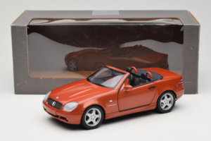 Mercedes SLK R170 230 AMG Orange Metallic Minichamps 1:18 B66005227 Métal — image 9 sur 9