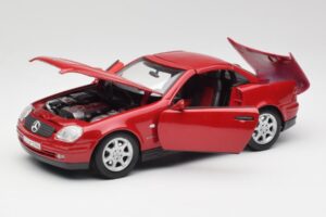 Mercedes SLK 230 R170 Rouge Maisto 1:18 56023 Métal — image 3 sur 9