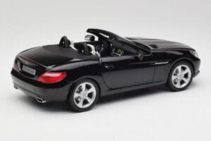 Mercedes SLK R172 Magnetite Noir Minichamps 1:18 B66960514 Métal — image 3 sur 8