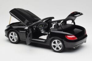 Mercedes SLK R172 Magnetite Noir Minichamps 1:18 B66960514 Métal — image 5 sur 8