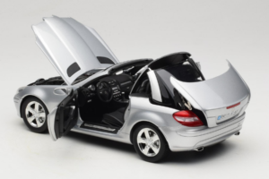 Mercedes SLK R171 Argent Minichamps 1:18 B66962318 Métal — image 6 sur 9