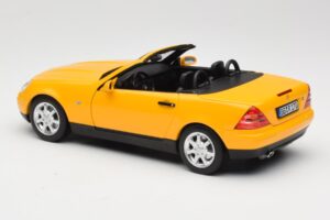 Mercedes SLK200 R170 Jaune Norev 1:18 B66040713 Métal — image 8 sur 9