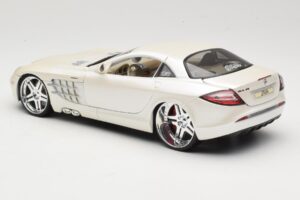 Mercedes SLR McLaren C199 Blanc Maisto 1:18 31068 Métal — image 7 sur 8