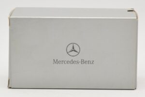 Mercedes SLR McLaren Crystal Silver Minichamps 1:43 B66961974 Métal — image 4 sur 4