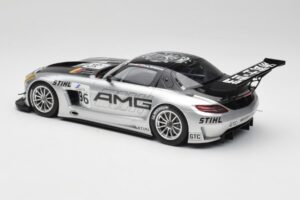 Mercedes AMG SLS C197 GT3 Team AMG China #96 M. Hakkinen / C. Cheng Zhuhai 6th 2011 Minichamps 1:18 151113196 Métal — image 5 sur 6