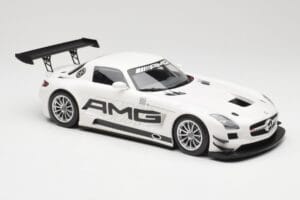 Mercedes AMG SLS C197 GT3 Street Blanc Minichamps 1:18 151123107 Métal — image 4 sur 6