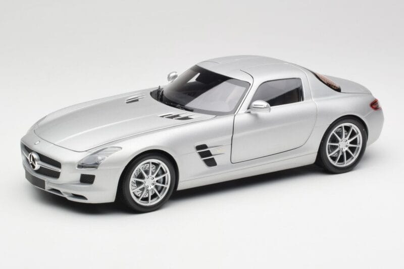 Mercedes SLS AMG C197 Iridium Argent Minichamps 1:18 100039026 Métal