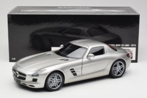 Mercedes SLS AMG C197 Matt Argent Minichamps 1:18 100039029 Métal — image 8 sur 8