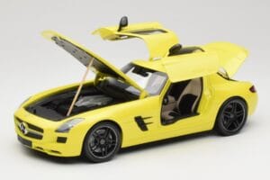 Mercedes SLS AMG C197 Jaune Minichamps 1:18 100039022 Métal — image 2 sur 8