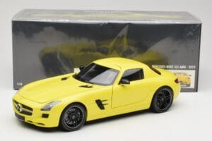 Mercedes SLS AMG C197 Jaune Minichamps 1:18 100039022 Métal — image 8 sur 8