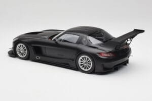 Mercedes SLS AMG GT3 C197 Street Mat Noir Minichamps 1:18 151113101 Métal — image 5 sur 6