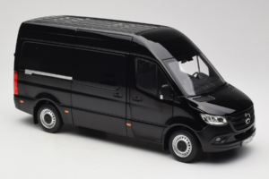 Mercedes Sprinter Noir Norev 1:18 183041 Métal — image 6 sur 8