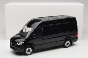 Mercedes Sprinter Noir Norev 1:18 183041 Métal — image 8 sur 8