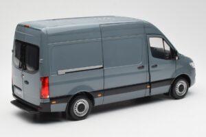 Mercedes Sprinter W907 Bleu Gris Norev 1:18 183423 Métal — image 3 sur 7