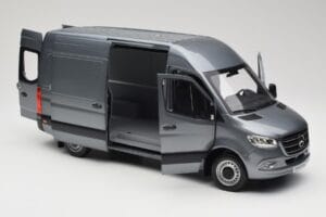 Mercedes Sprinter W907 Fourgon Selenite Grey Metallic Norev 1:18 B66004163 Métal — image 5 sur 8
