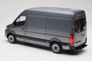 Mercedes Sprinter W907 Fourgon Selenite Grey Metallic Norev 1:18 B66004163 Métal — image 7 sur 8