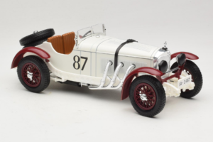 Mercedes SSKL #87 R. Caracciola Blanc 1931 Bburago 1:18 3002-P1 Métal — image 4 sur 6