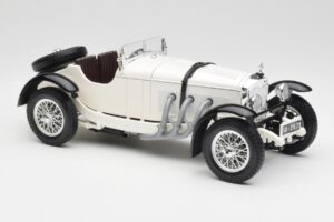Mercedes SSKL Blanc Bburago 1:18 3002 Métal — image 6 sur 8