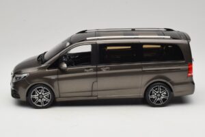 Mercedes V-Class W447 AMG Line Indium Grey Norev 1:18 183873 Métal — image 4 sur 8