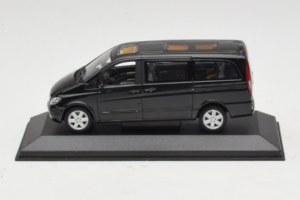 Mercedes Viano W639 Atlantis Blue Minichamps 1:43 B67871200 Métal