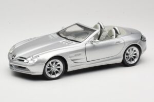 Mercedes Vision SLR Roadster Argent Maisto 1:18 B66962107 Métal