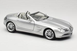 Mercedes Vision SLR Roadster Argent Maisto 1:18 B66962107 Métal — image 6 sur 8