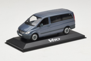 Mercedes Vito W638 Lugano Grey Minichamps 1:43 B67871201 Métal — image 2 sur 4