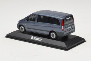 Mercedes Vito W638 Lugano Grey Minichamps 1:43 B67871201 Métal — image 3 sur 4