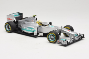 Mercedes W03 #8 N. Rosberg Mercedes AMG Petronas Showcar 2012 Minichamps 1:18 110120078 Métal — image 4 sur 7
