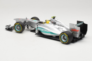 Mercedes W03 #8 N. Rosberg Mercedes AMG Petronas Showcar 2012 Minichamps 1:18 110120078 Métal — image 5 sur 7