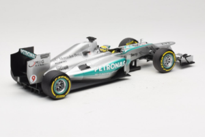 Mercedes W04 #9 N. Rosberg Mercedes AMG Petronas Showcar 2013 Minichamps 1:18 110130079 Métal — image 2 sur 7
