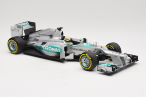 Mercedes W04 #9 N. Rosberg Mercedes AMG Petronas Showcar 2013 Minichamps 1:18 110130079 Métal — image 4 sur 7