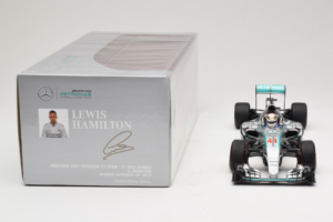 Mercedes W06 #44 L. Hamilton Mercedes AMG Petronas Japanese Grand Prix Winner 2015 Minichamps 1:18 110150344 Métal — image 6 sur 7