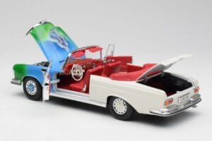 Mercedes 280SE W108 Tricolor Maisto 1:18 56014 Métal — image 5 sur 8
