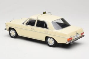Mercedes W115 Beige Taxi MCG 1:18 MCG18055 Métal — image 5 sur 6
