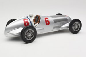 Mercedes W125 #6 Daimler-Benz AG R. Caracciola 2nd Place Eifel Race Nurburgring 1937 Minichamps 1:18 155373106 Métal — image 2 sur 6