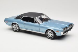 Mercury Cougar XR-7 Bleu Sun Star 1:18 1562 Métal — image 6 sur 8