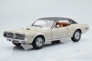 Mercury Cougar XR7-G Fawn Sun Star 1:18 1572 Métal