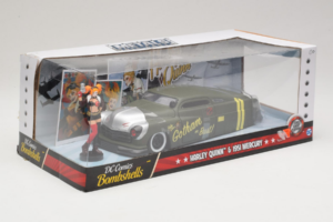 Mercury Gotham or Bust With Harley Quinn Figure Metals Diecast 1:24 30456 Métal — image 2 sur 3