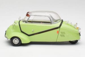 Messerschmitt KR 200 Vert Revell 1:18 8917 Métal — image 4 sur 8
