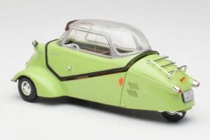 Messerschmitt KR 200 Vert Revell 1:18 8917 Métal — image 7 sur 8