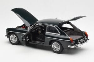 MGB GT Mk2 Coupe Racing Vert AUTOart 1:18 76602 Métal — image 5 sur 8