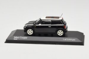 MINI Cooper R50 Noir Minichamps 1:43 431138101 Métal
