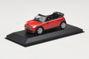 Mini Cooper R52 Cabriolet Rouge Minichamps 1:43 431138230 Métal — image 2 sur 4