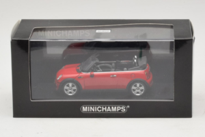 Mini Cooper R52 Cabriolet Rouge Minichamps 1:43 431138230 Métal — image 4 sur 4