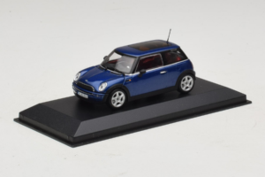 Mini Cooper Bleu Minichamps 1:43 MINI009 Métal — image 2 sur 5